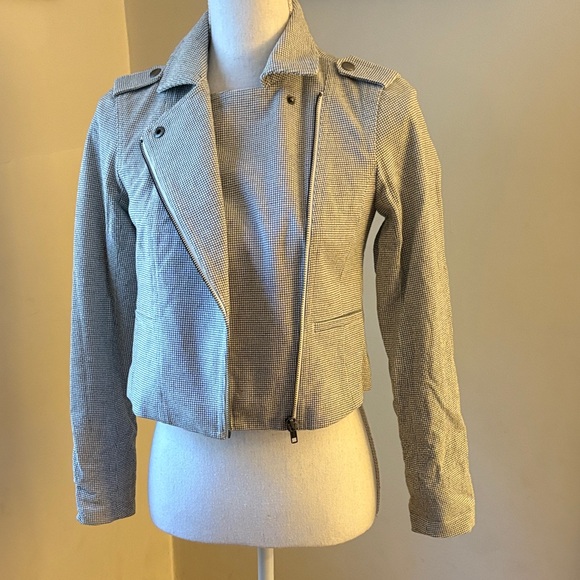 Checkered Loft Jacket - Picture 14 of 16